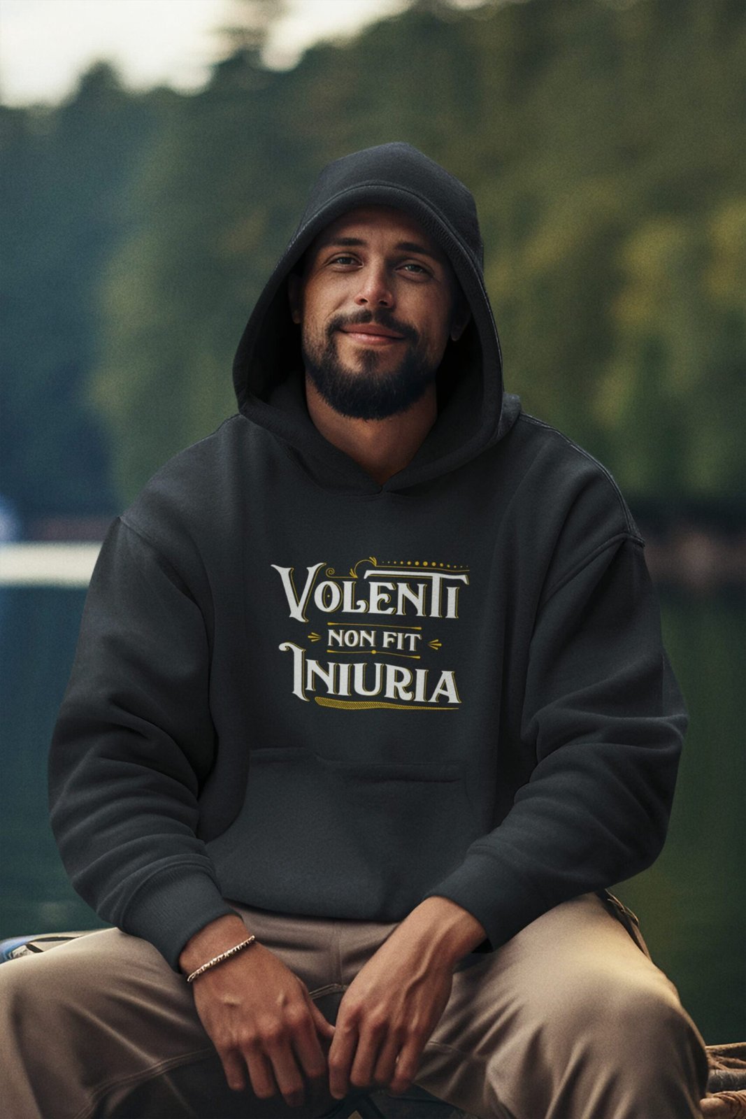 Bluza z kapturem Volenti non fit iniuria