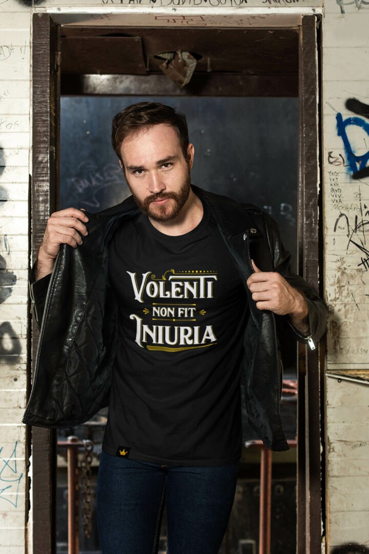 Volenti Non Fit Iniuria Koszulka - Volenti non fit iniuria - Wolnorynkowy.pl